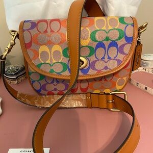 Coach Willow saddlebag rainbow signature, Pride collection